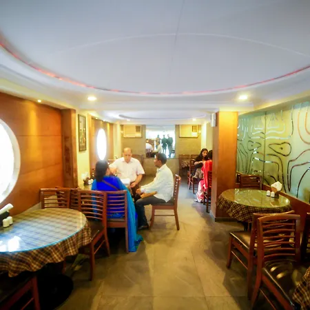 Hotel Lucky Bandra-2